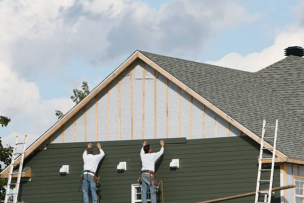 Professional Siding Repair technician working in Line Lexington, PA